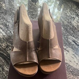 Clarks Taupe  Leather Slingback Wedge Sandals 10M